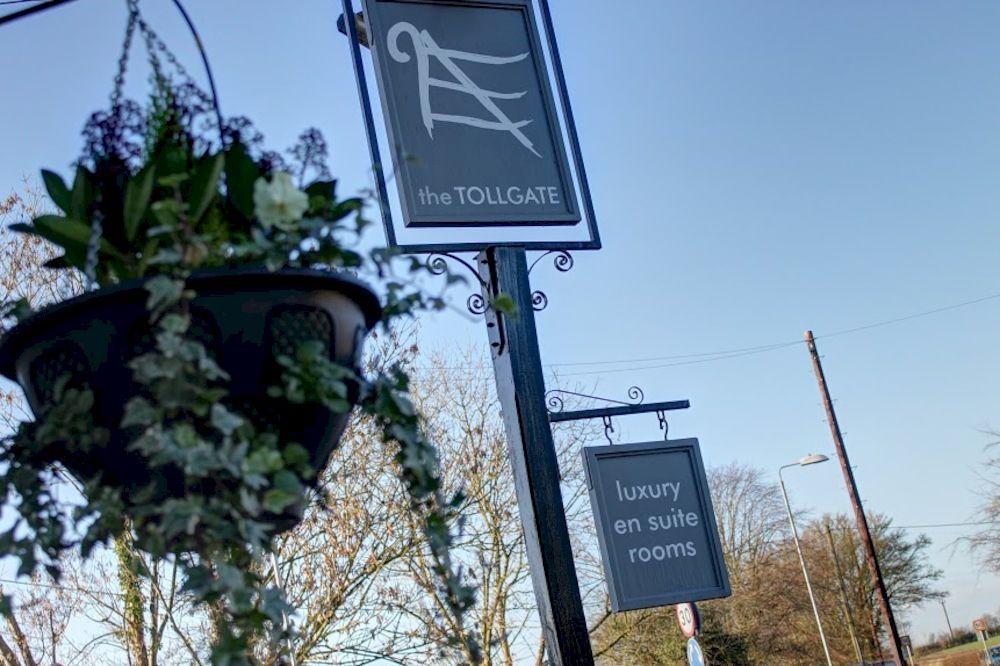 The Tollgate Inn Bradford-On-Avon Εξωτερικό φωτογραφία