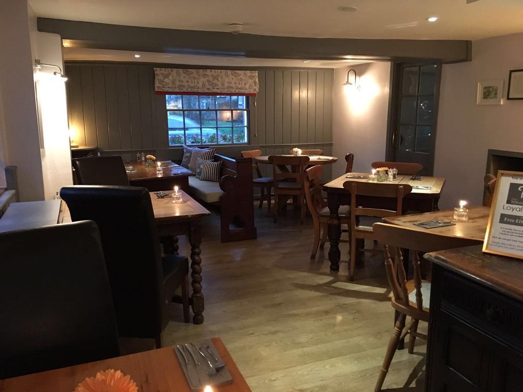 The Tollgate Inn Bradford-On-Avon Εξωτερικό φωτογραφία